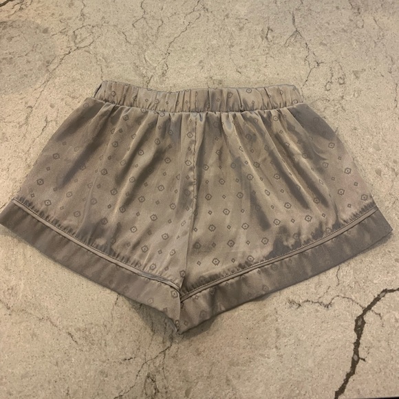 Dynamite Sleep Shorts - Picture 2 of 5